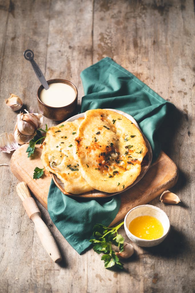 Cheese naan à la Cancoillotte